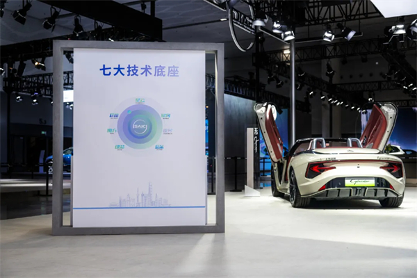 專訪賈健旭：以“新范式”破局，重構(gòu)中國汽車新坐標(biāo)